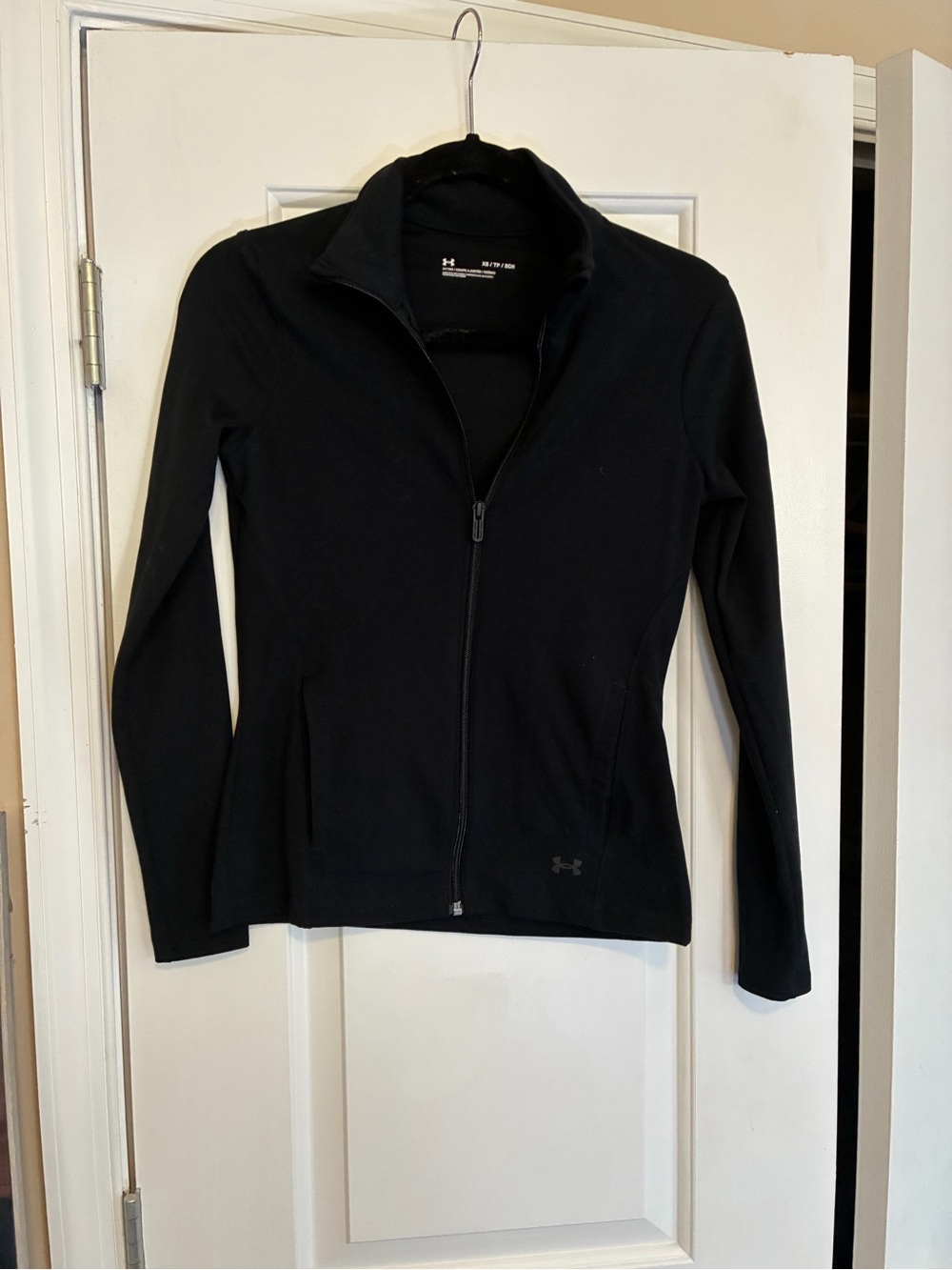 Under Armour Black Women's Full-Zip Athletic Bomber Jacket
